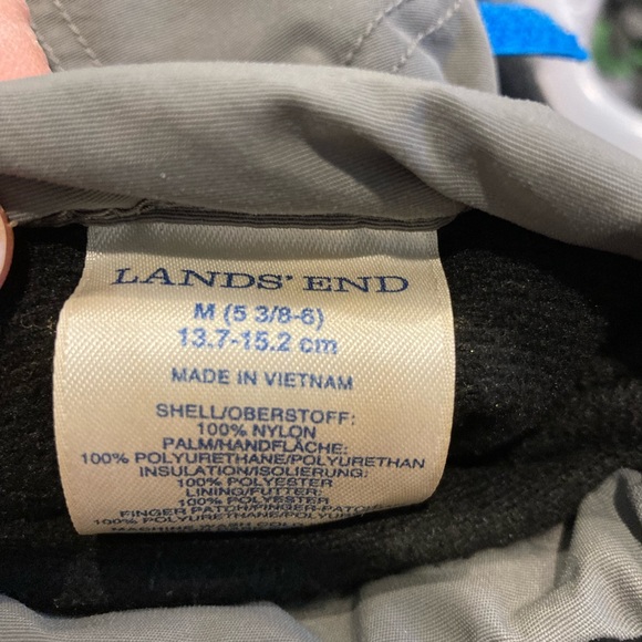 Lands End Child Ski Gloves - Picture 2 of 2